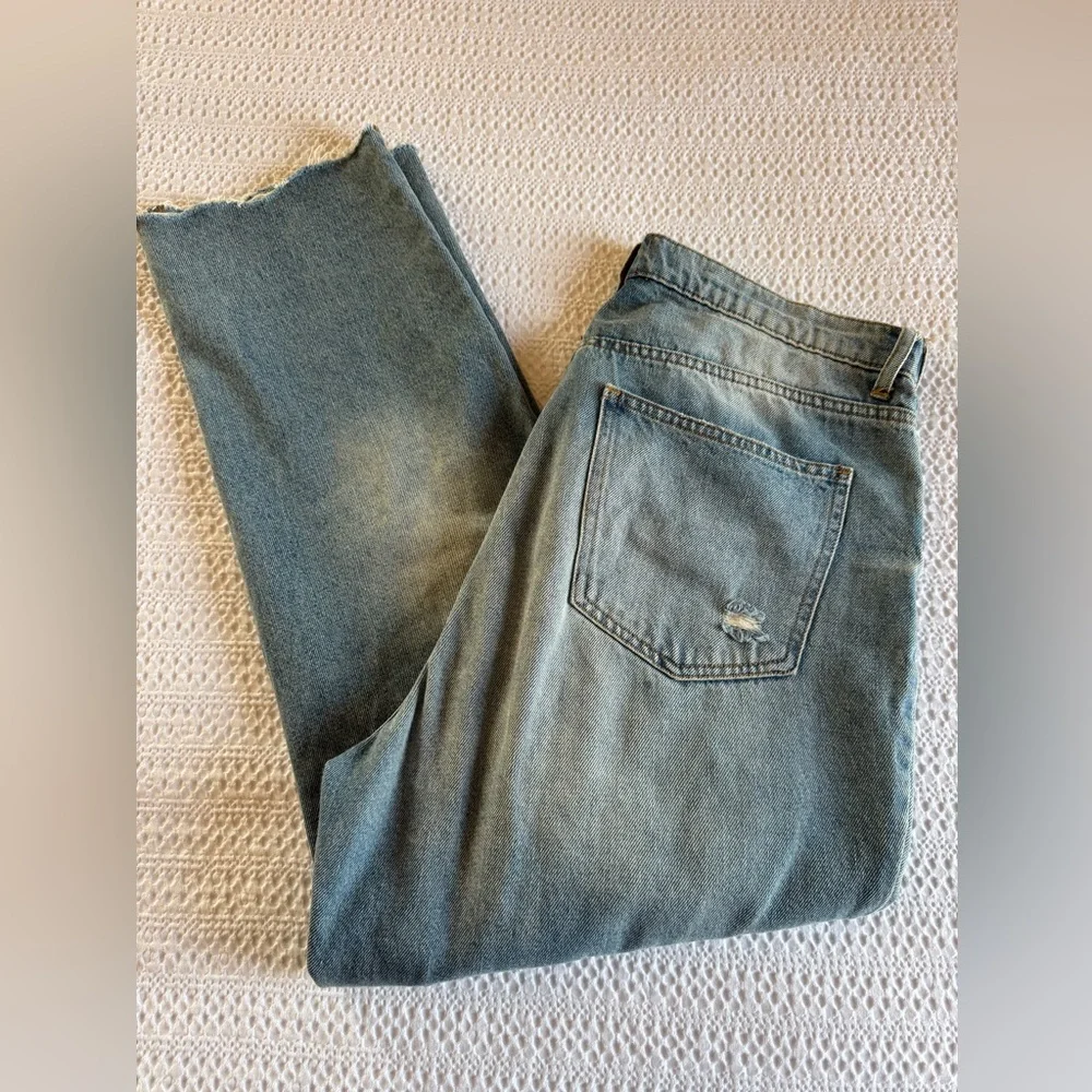 BDG distressed high rise straight leg jeans size 32 - Picture 6 of 6